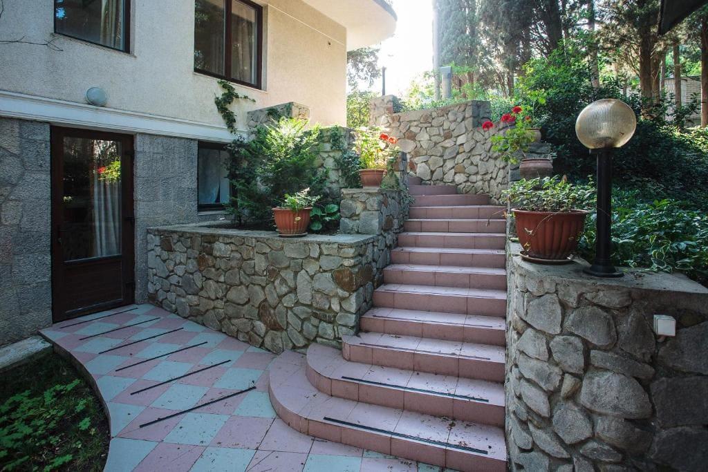 Гостиница Перелетные Птицы Алупка