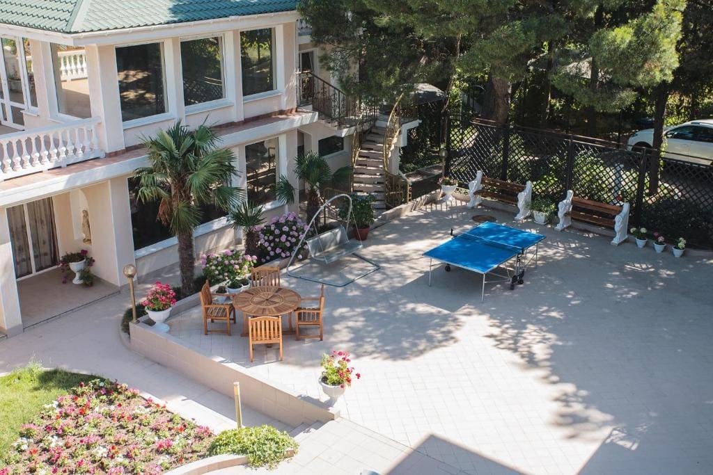 Гостиница Перелетные Птицы Алупка