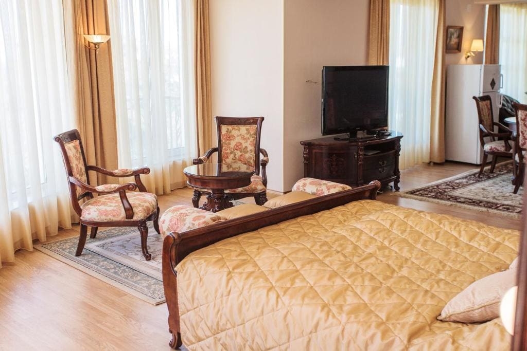 Гостиница Перелетные Птицы Алупка